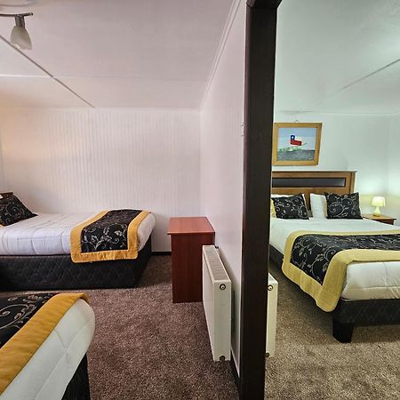 Hotel Forjadores Del Cabo De Hornos Puerto Williams Luaran gambar